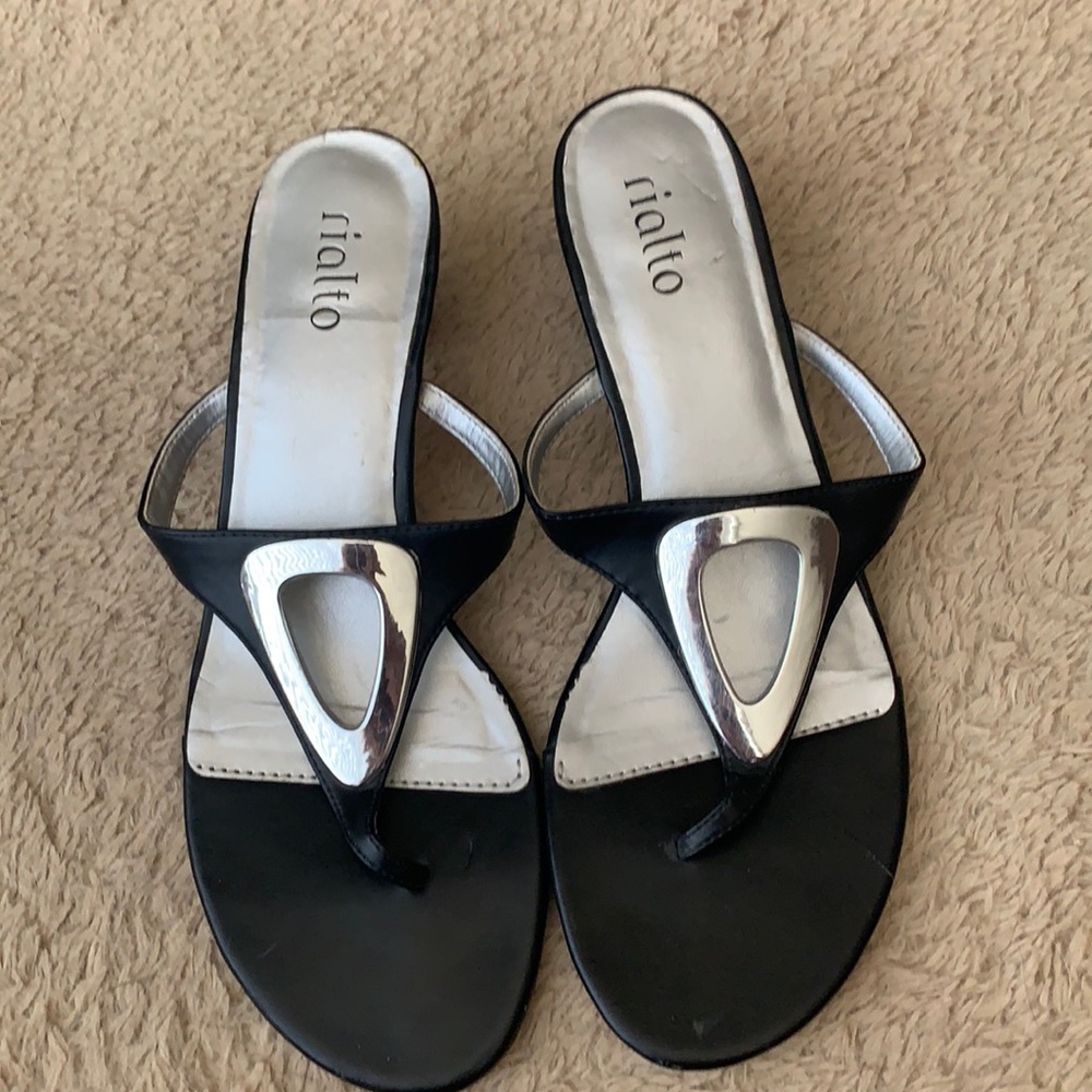 Black kitten heel sandal/silver accent toe strap